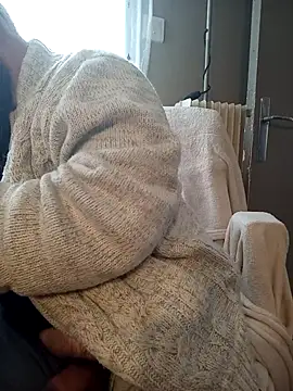 Snapshot of teekoine1 chatting on 10.19.25 teekoine1 online show from 10.19.25