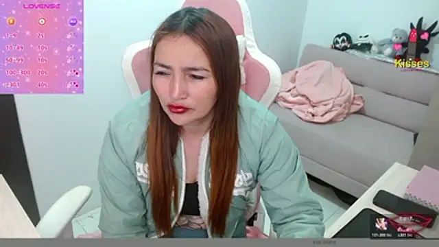 EVA GRAYS online show from 03.04.26