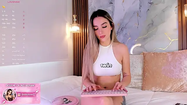Gabbyy  online show from 06.12.26