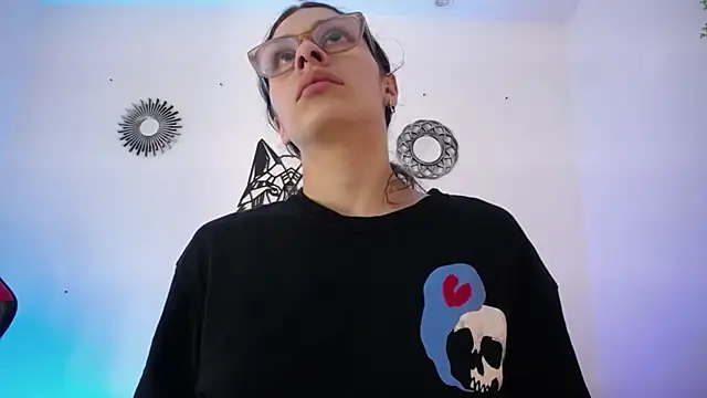 Katy Van online show from 11.05.25