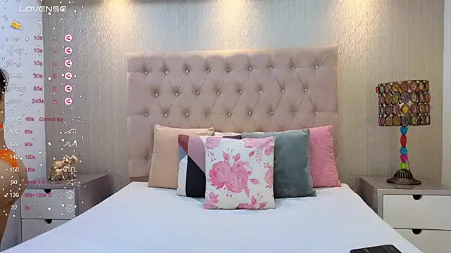 NatyQueen  online show from 03.12.25