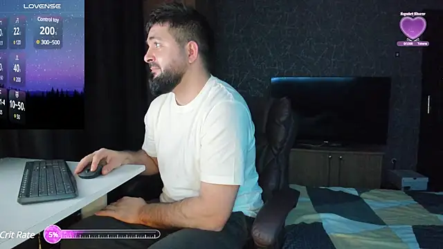 Snapshot of Eduu2322 chatting on 12.11.24 Eduu2322 online show from 12.11.24