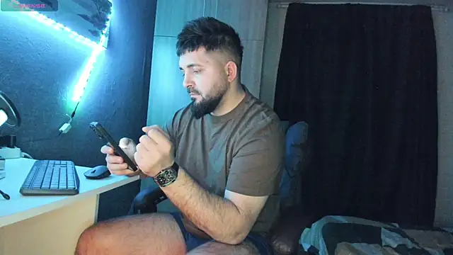 Snapshot of Eduu2322 chatting on 02.09.25 Eduu2322 online show from 02.09.25