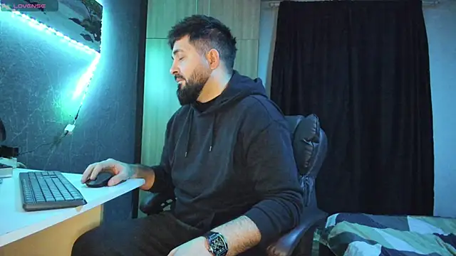 Snapshot of Eduu2322 chatting on 02.23.25 Eduu2322 online show from 02.23.25