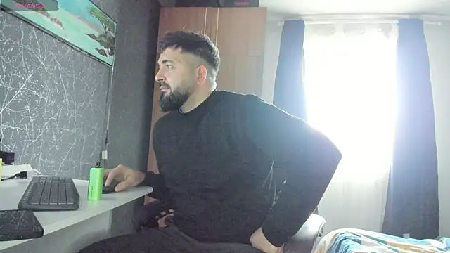 Snapshot of Eduu2322 chatting on 03.08.25 Eduu2322 online show from 03.08.25