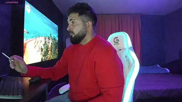 Snapshot of Eduu2322 chatting on 10.01.25 Eduu2322 online show from 10.01.25