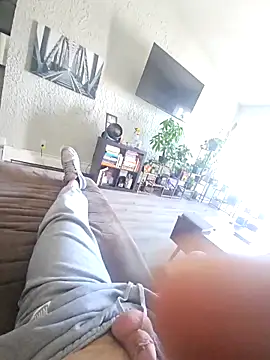 Snapshot of Cemg chatting on 09.13.25 Cemg online show from 09.13.25