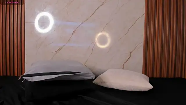 Snapshot of AdammClark1 chatting on 12.14.24 AdammClark1 online show from 12.14.24