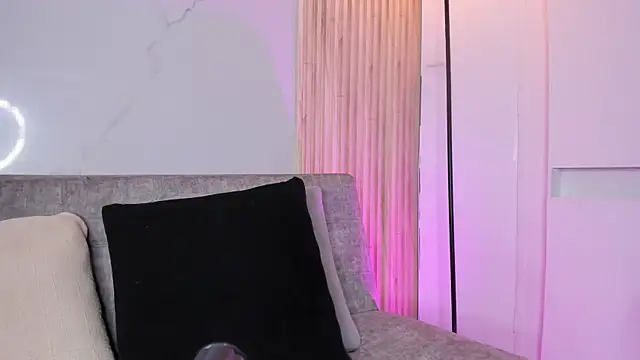 Snapshot of AdammClark1 chatting on 12.30.24 AdammClark1 online show from 12.30.24