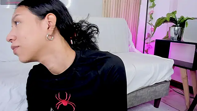 Snapshot of AdammClark1 chatting on 01.09.25 AdammClark1 online show from 01.09.25