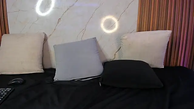 Snapshot of AdammClark1 chatting on 01.13.25 AdammClark1 online show from 01.13.25