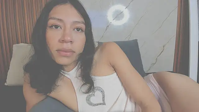 Snapshot of AdammClark1 chatting on 02.05.25 AdammClark1 online show from 02.05.25