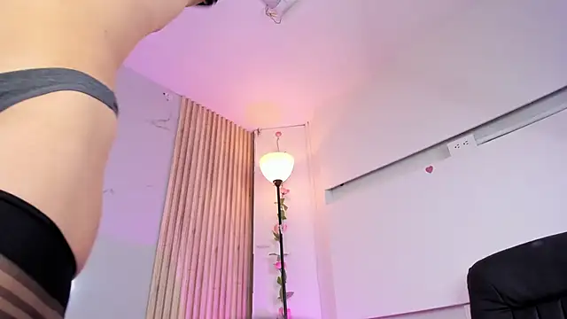 Snapshot of AdammClark1 chatting on 02.13.25 AdammClark1 online show from 02.13.25