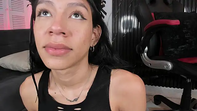 Snapshot of AdammClark1 chatting on 02.23.25 AdammClark1 online show from 02.23.25