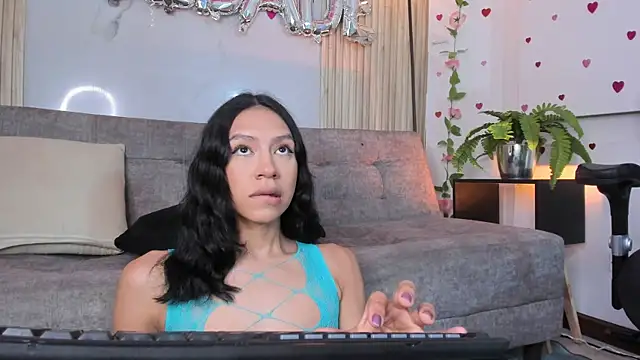 Snapshot of AdammClark1 chatting on 03.21.25 AdammClark1 online show from 03.21.25