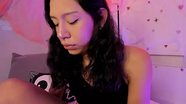 Snapshot of AdammClark1 chatting on 10.07.25 AdammClark1 online show from 10.07.25