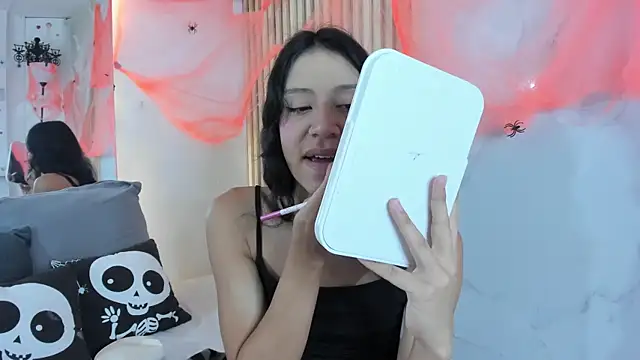 Snapshot of AdammClark1 chatting on 10.11.25 AdammClark1 online show from 10.11.25