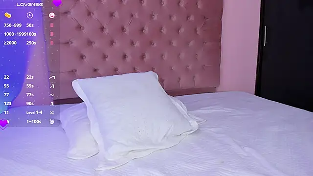 MafeOlimpo online show from 01.25.25