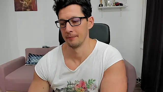 BrutusK08 online show from 01.13.25