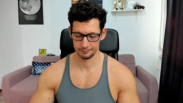 BrutusK08 online show from 12.04.25