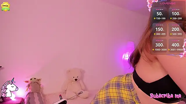 EvaUniporn online show from 10.22.25