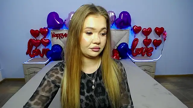 Snapshot of StacyYellig chatting on 02.03.25 StacyYellig online show from 02.03.25