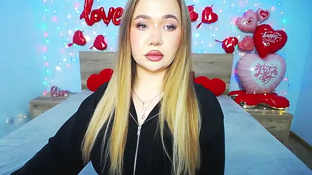 Snapshot of StacyYellig chatting on 02.08.25 StacyYellig online show from 02.08.25