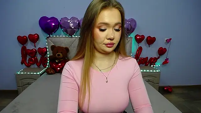 Snapshot of StacyYellig chatting on 03.05.25 StacyYellig online show from 03.05.25