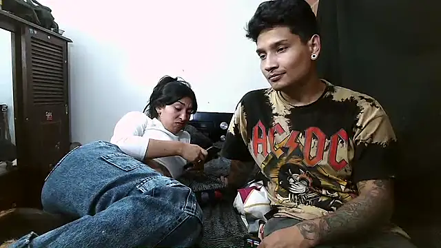 Snapshot of AngelinaPaker chatting on 01.14.25 AngelinaPaker online show from 01.14.25