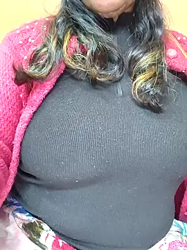 CUTE SOPHIA- online show from 12.27.24