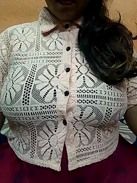 CUTE SOPHIA- online show from 02.18.25