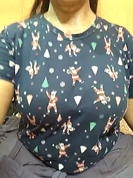 CUTE SOPHIA- online show from 06.25.26