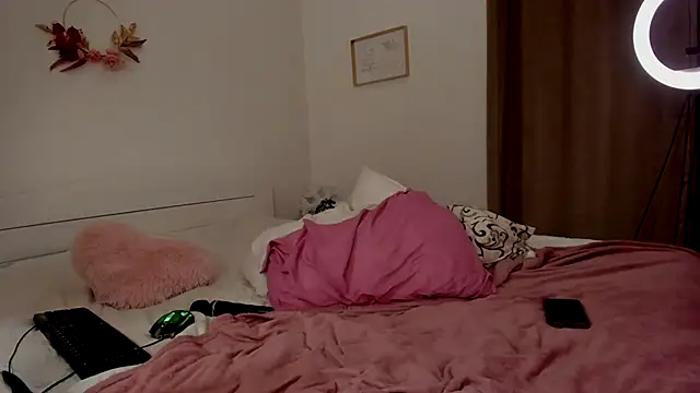 Anna Sinner online show from 02.20.25