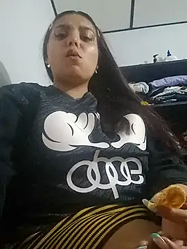 Snapshot of stefanie010 chatting on 12.28.24 stefanie010 online show from 12.28.24