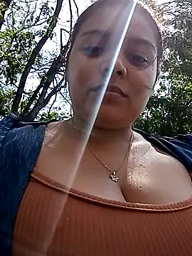 stefanie010 online show from 12.14.25