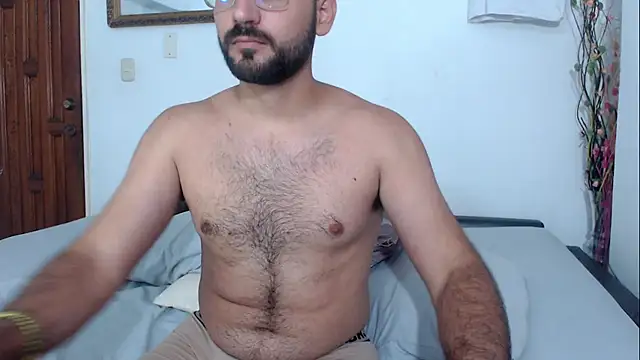 Snapshot of _Araboys_ chatting on 06.29.26 Araboys online show from 06.29.26