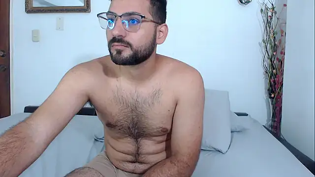 Snapshot of _Araboys_ chatting on 06.29.26 Araboys online show from 06.29.26
