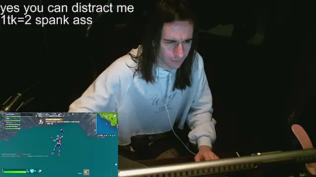 izilizi 23 online show from 12.06.24