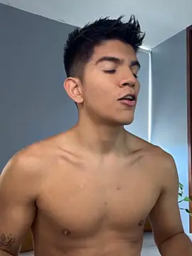 santiago 01 online show from 10.26.25