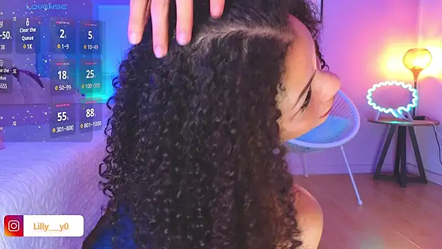 LillyDolls23 online show from 01.19.25