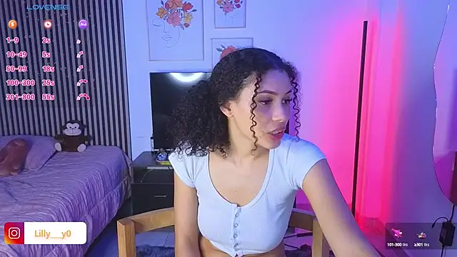 LillyDolls23 online show from 02.20.25