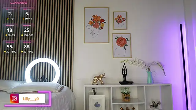 LillyDolls23 online show from 12.02.25