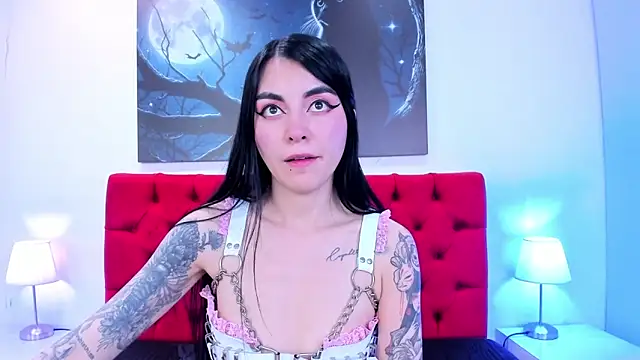 Snapshot of Teresa_Moon_ chatting on 01.29.25 Teresa Moon online show from 01.29.25