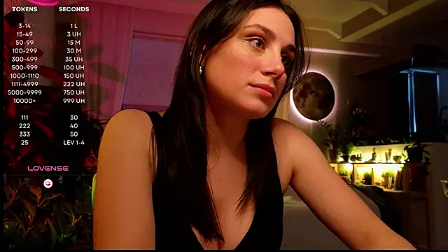 moon deity  online show from 03.15.25