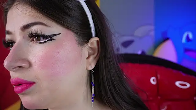 miss  pamela online show from 12.22.25