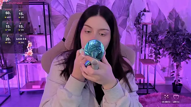 CoralineKeyns online show from 09.15.25