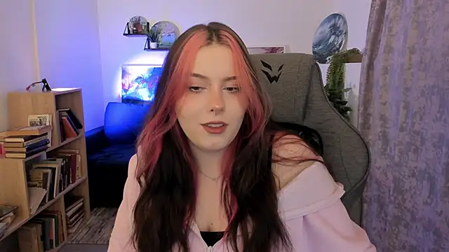 CoralineKeyns online show from 04.23.26