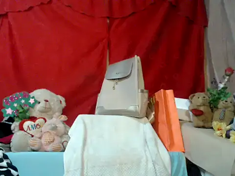 hottieperla online show from 10.25.25