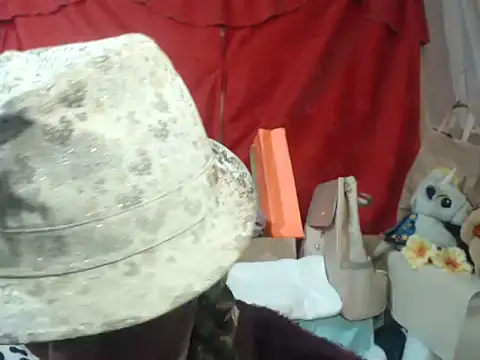 hottieperla online show from 11.24.25