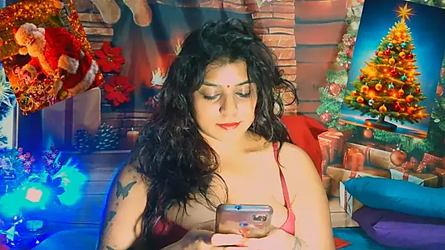 RoyalIndianCreamPuff online show from 12.20.24